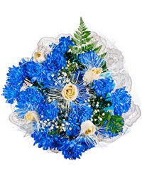 bouquet of roses and blue chrysanthemums